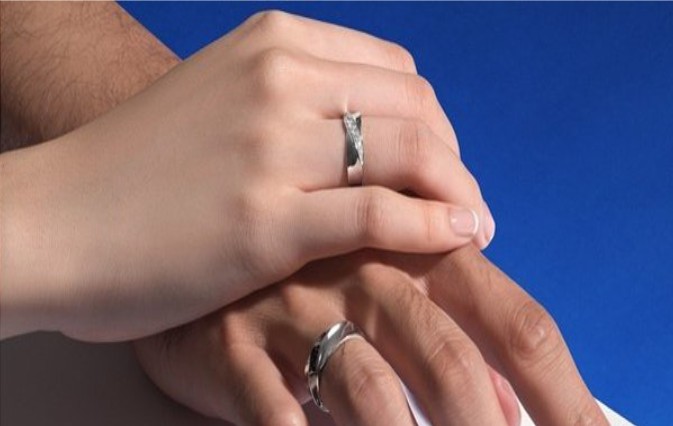 Model-Model Precious Stone Ring DiamondShape pada Cincin Wanita