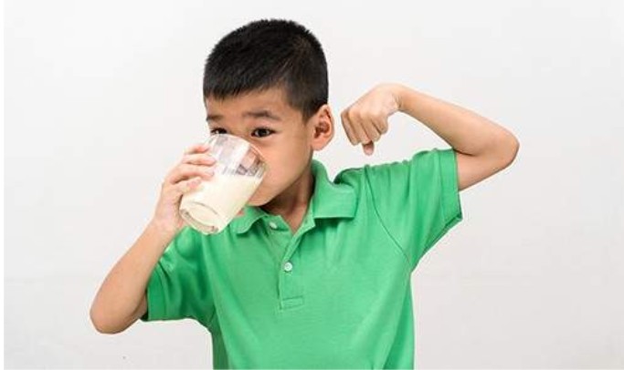 Pentingnya Manfaat Minum Susu bagi Pertumbuhan Anak dan Kesehatan Fisik